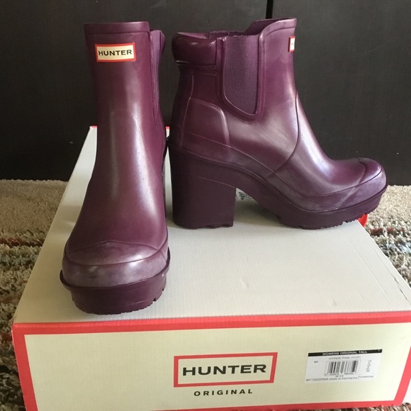 *SOLD๐Hunter Boots Burgundy Block Heel Limited - Picture 3 of 8